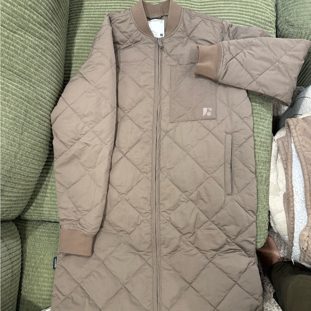 Frank and Oak Woman’s Quilted Puffer Coat - green